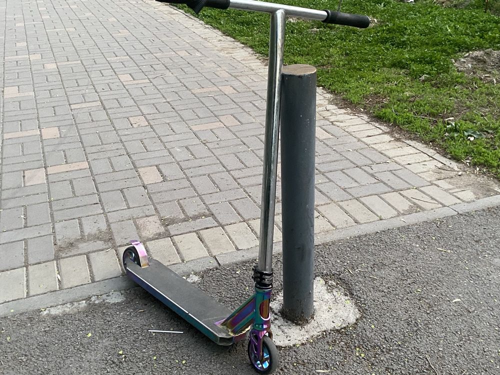 Продаю кастомный трюковой самокат
