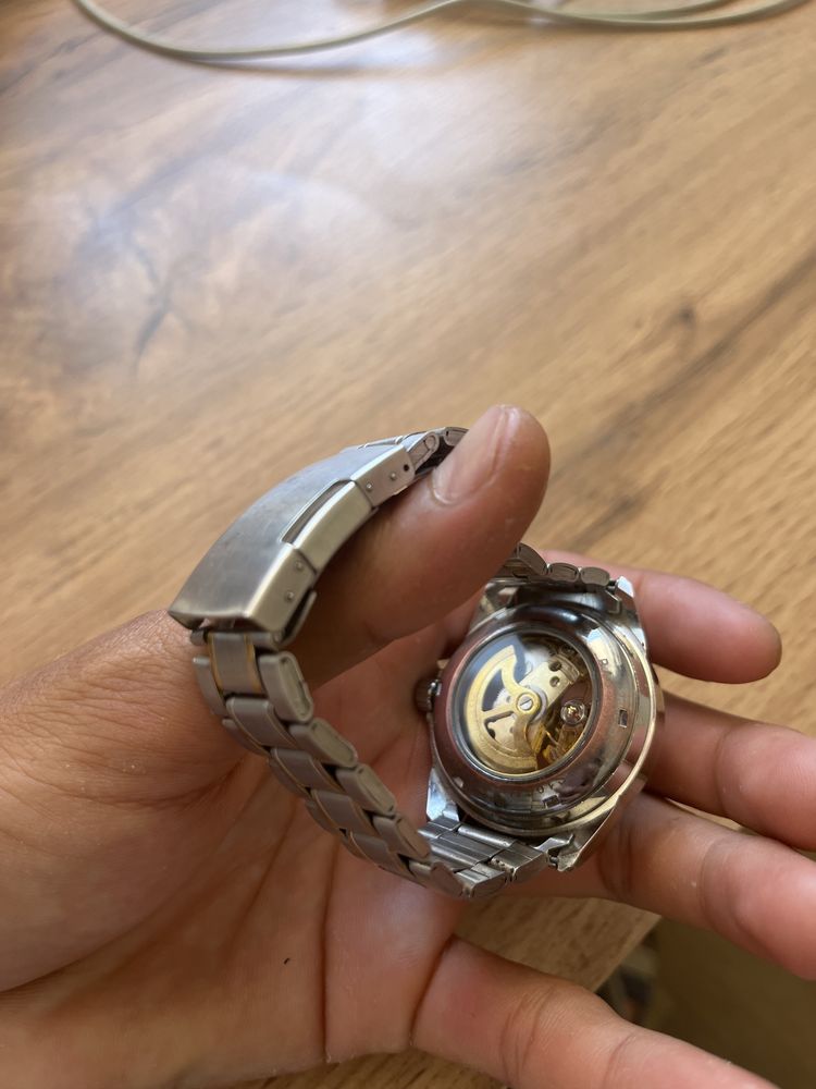 Часы Omega механика