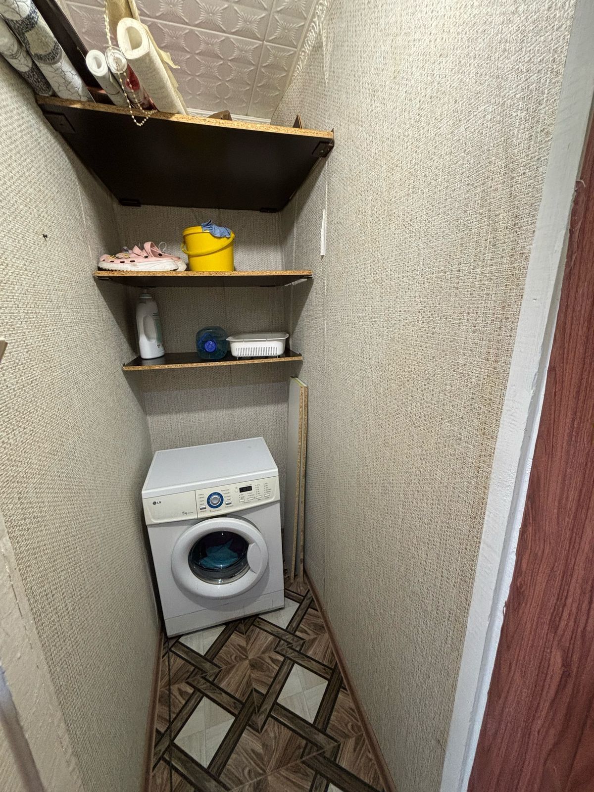 Продаётся 1-комнатная квартира, район Вектора , 19мкр