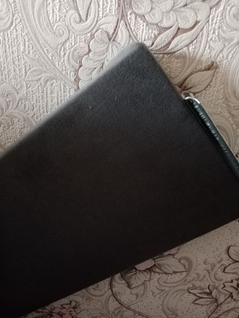 Продам диван новый