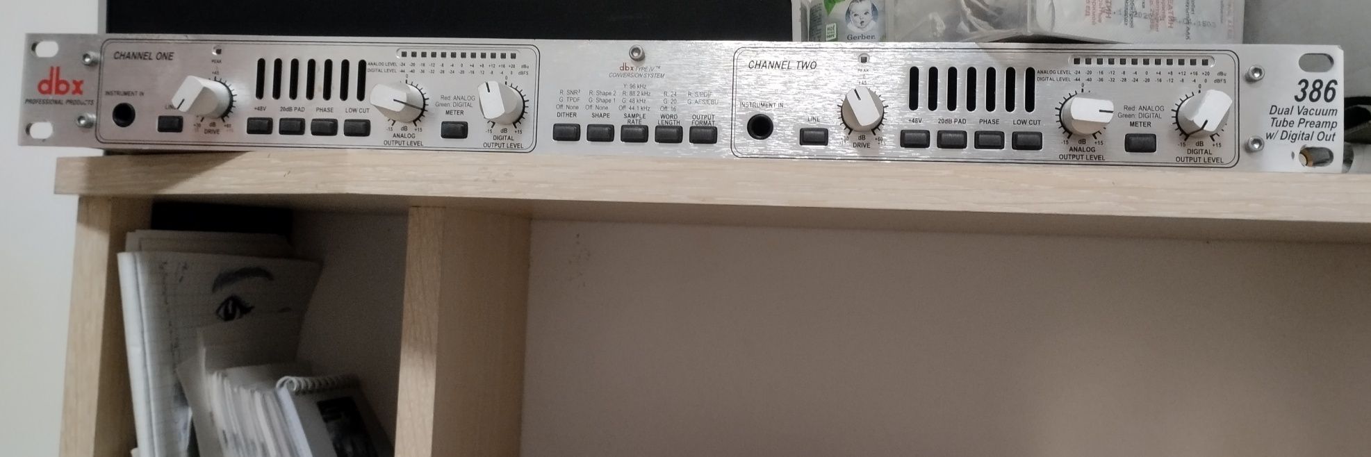 DBX 386 двухканальный ламповый предусилитель