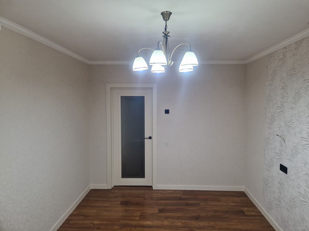 Продам 2-комн кв. Кунаева 67. 2 эт.