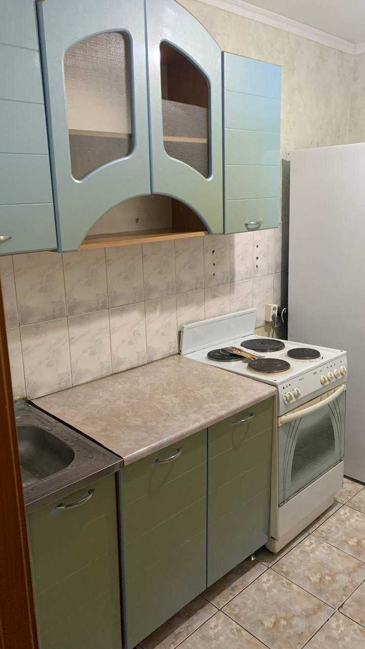 Продам Кухонный Гарнитур и Плиту