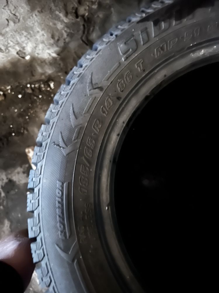 Резина зимняя 185/65 r14