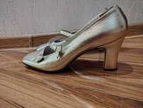 ПРОДАМ туфли Италия,38