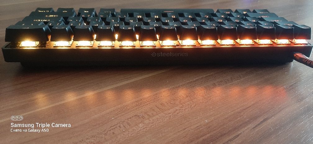 Проводная игровая клавиатура SteelSeries Apex  Pro Mini