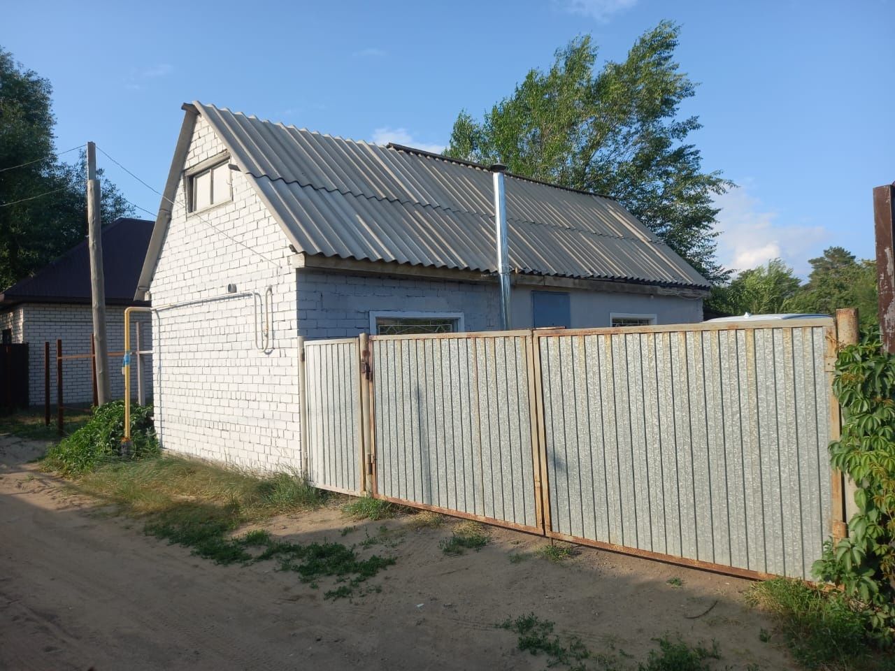 Срочно срочно продам дачу  не дорого с домиком в Актобе жилянка