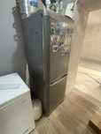 Продам холодильник indesit