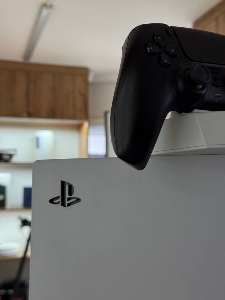 Sony Play Station 5 с дисководом/1TB