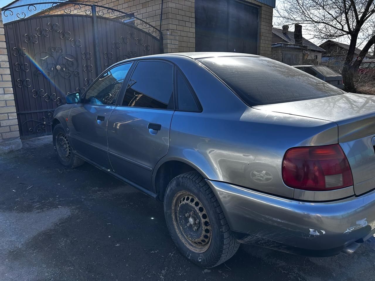 Продам автомашину Ауди А4