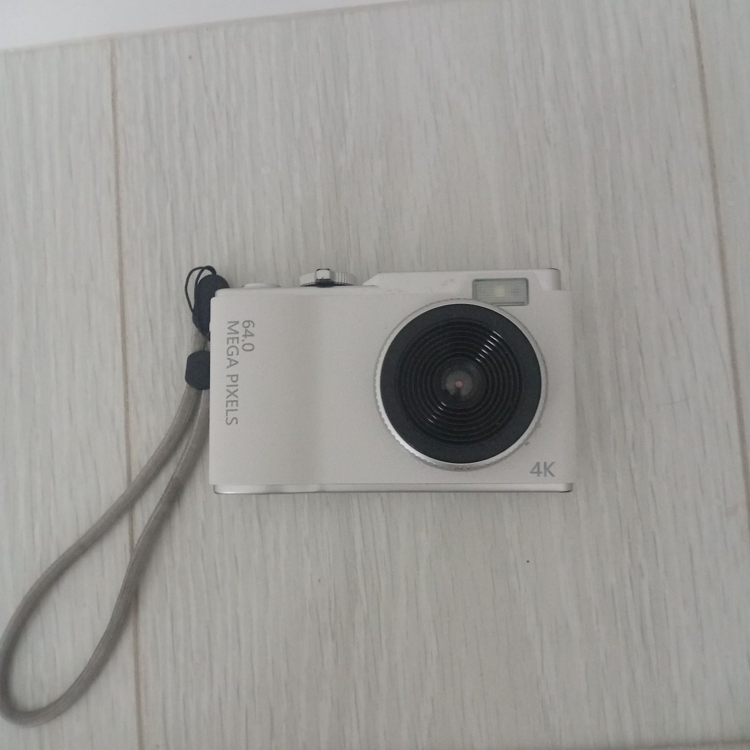 Продаю цифровой фотоаппарат