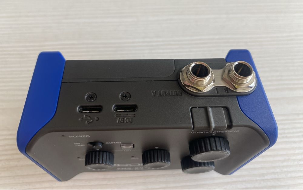 Звуковая карта Zoom ams-24