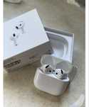 Продам AirPods 4 шумоподавлением оригинал