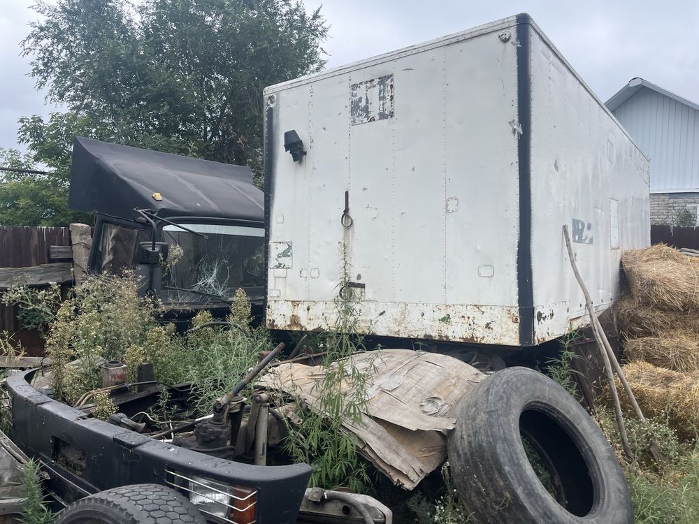 Мерседес 813 разбор