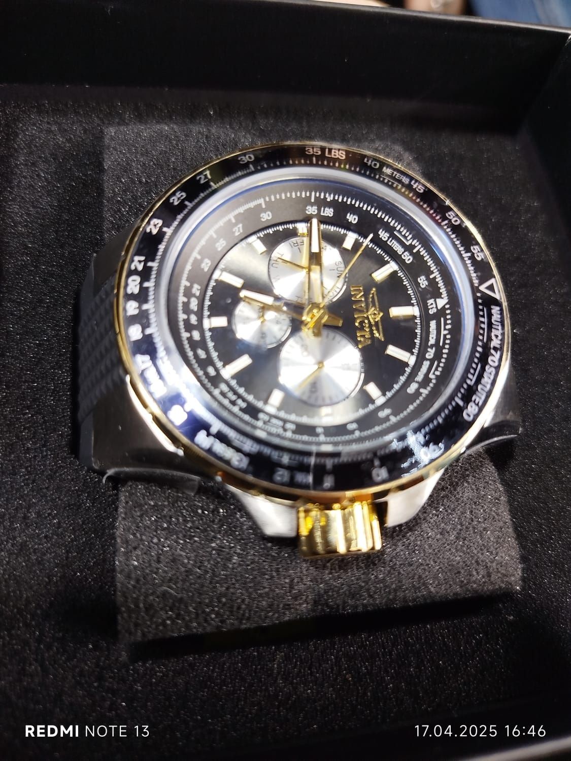 Часы Invicta aviator