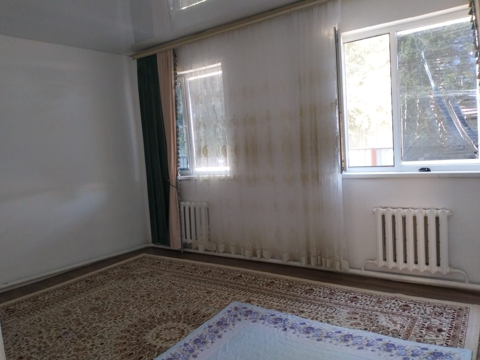 Жер уй сатылады..срочно