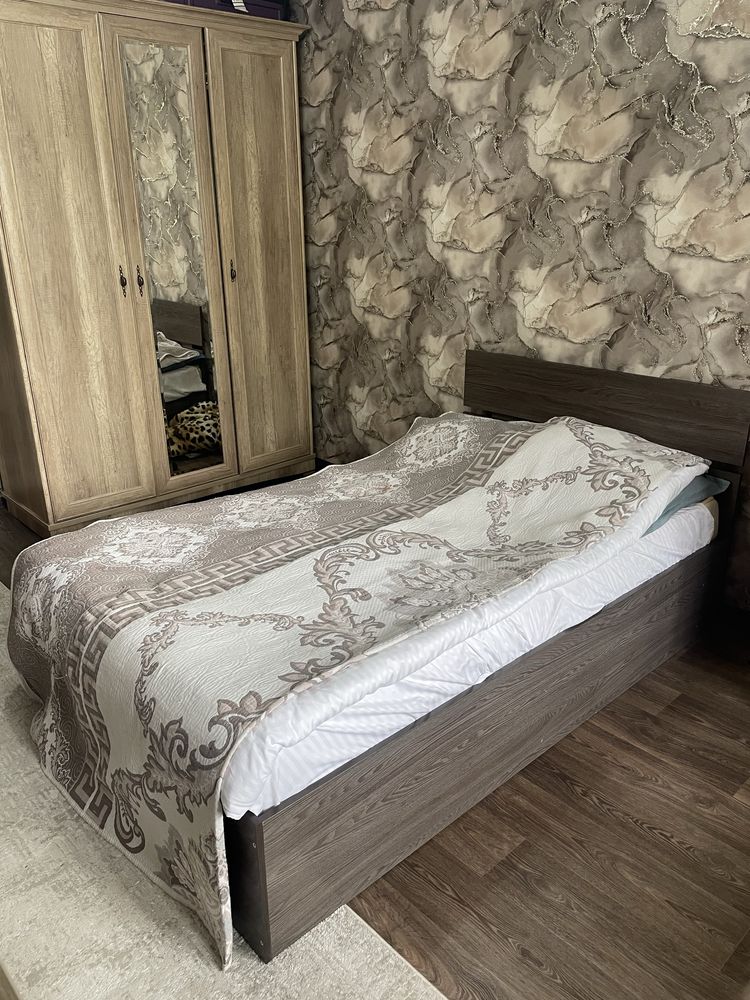 Продаю гарнитур на комнаты