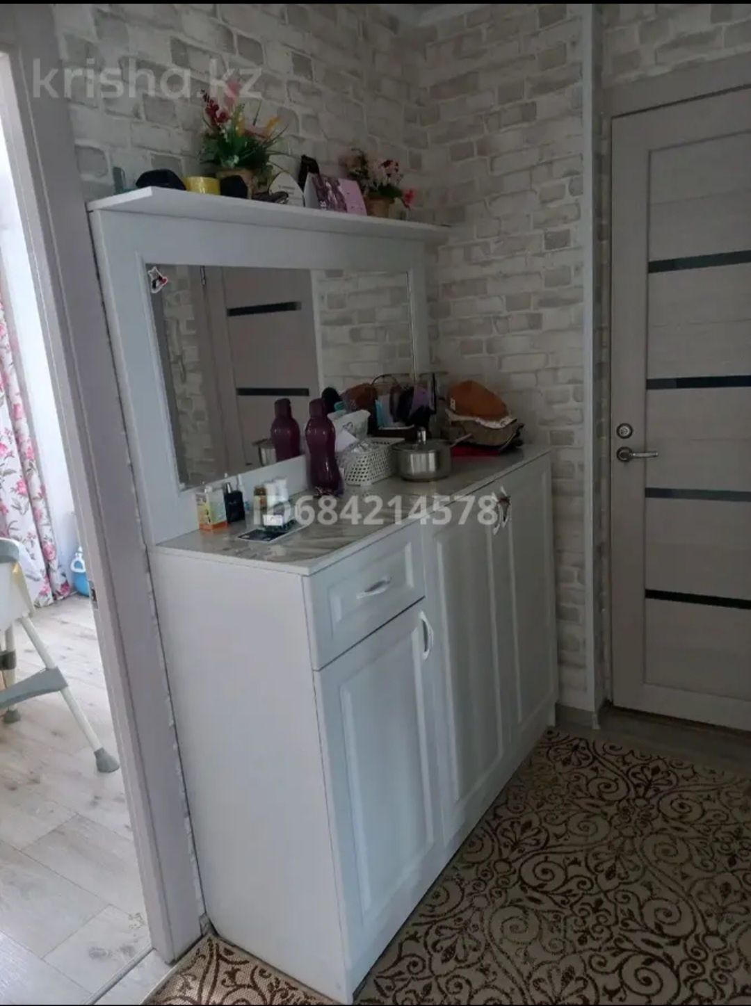 Продам 4 комнатную квартиру переделанную в 3-х