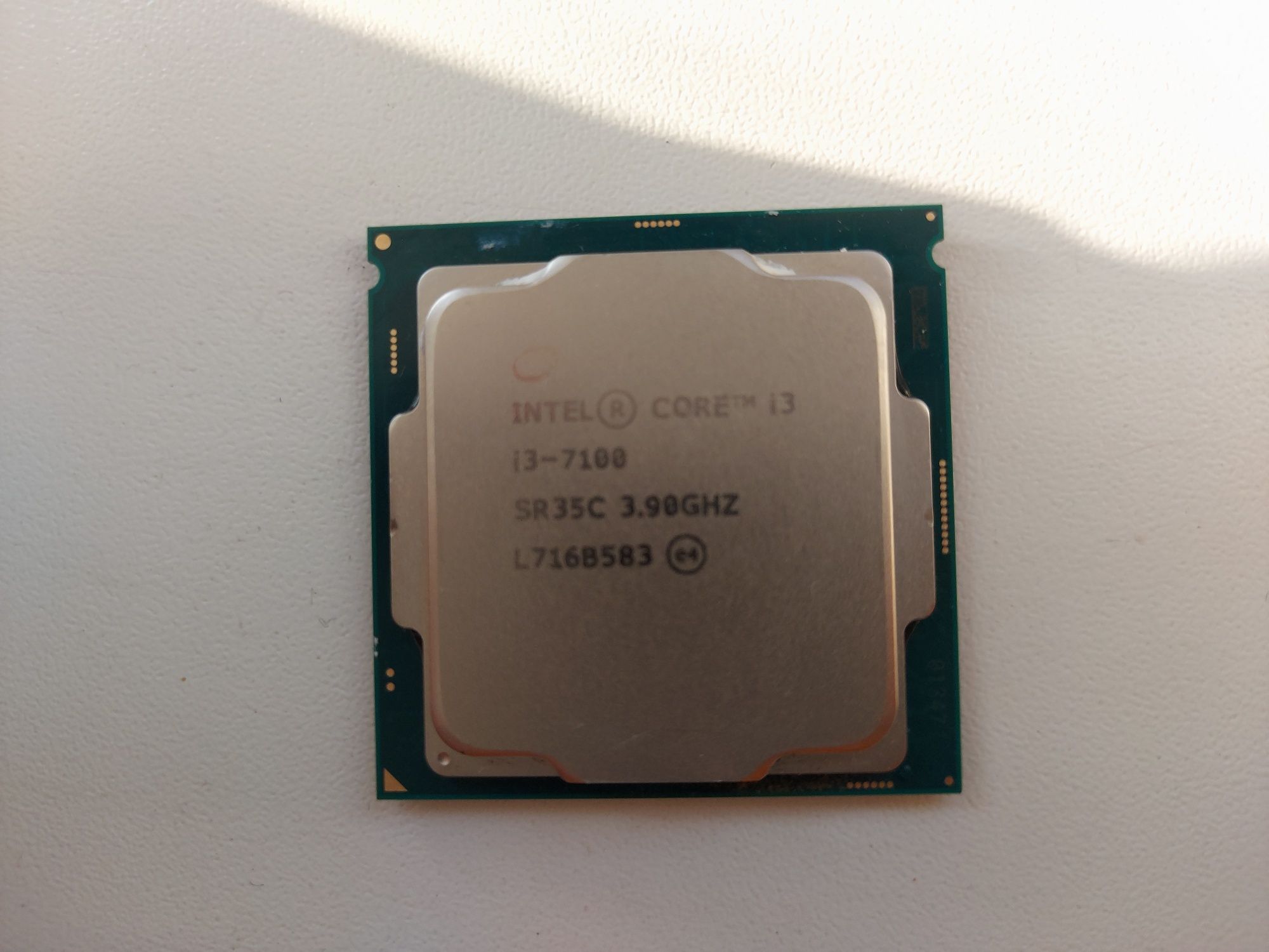 Intel Core i3-7100