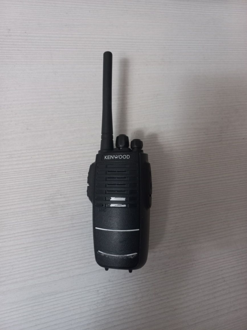 Рация kenwood с гарнитурой