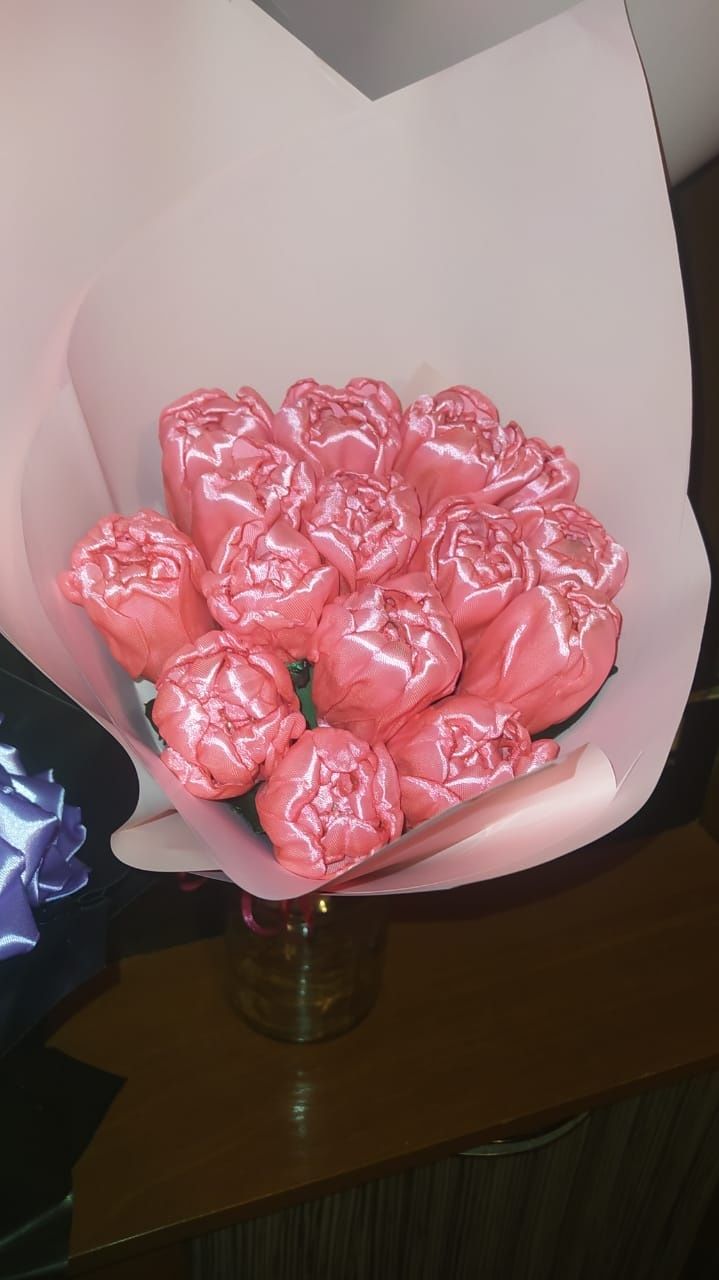 Продам букет роз из атласных лент