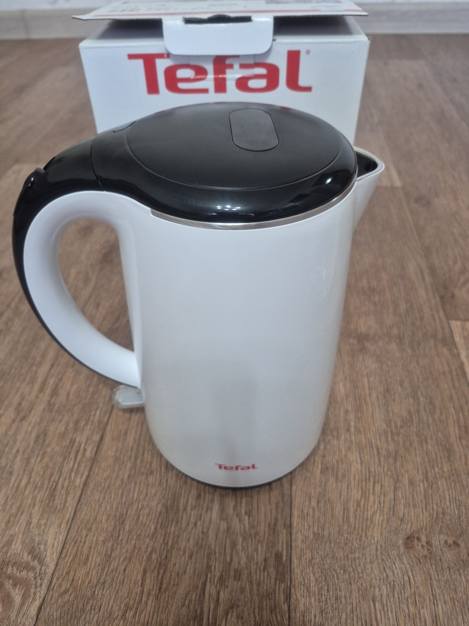 Электрический чайник Tefal 1.7 литра