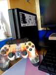 Продам ps 4 slim 1tb