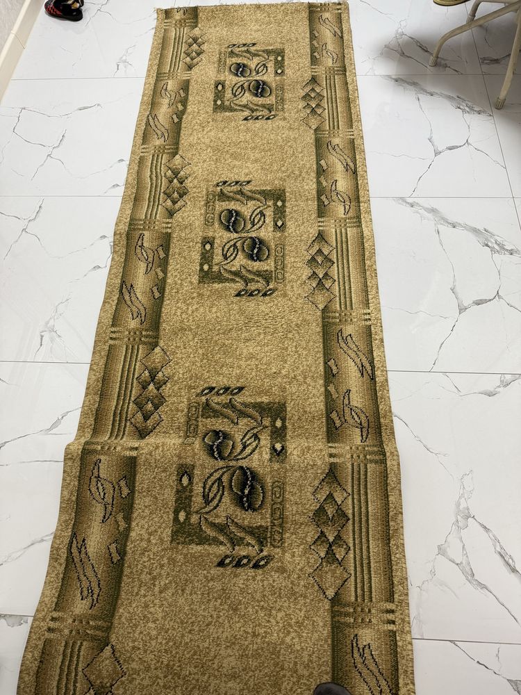 Продам ковры и дорожки