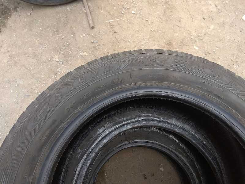 Шины 205/55 R16 - "GoodYear Vector 4Seasons" (Словения), всесезонные.