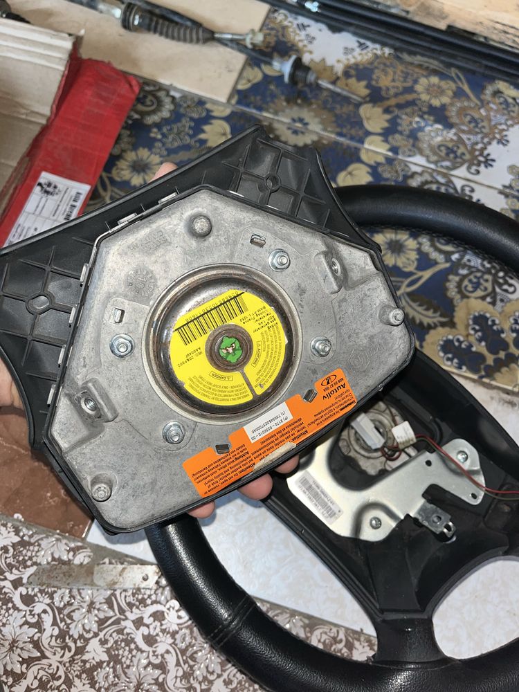 Продам руль приора 1