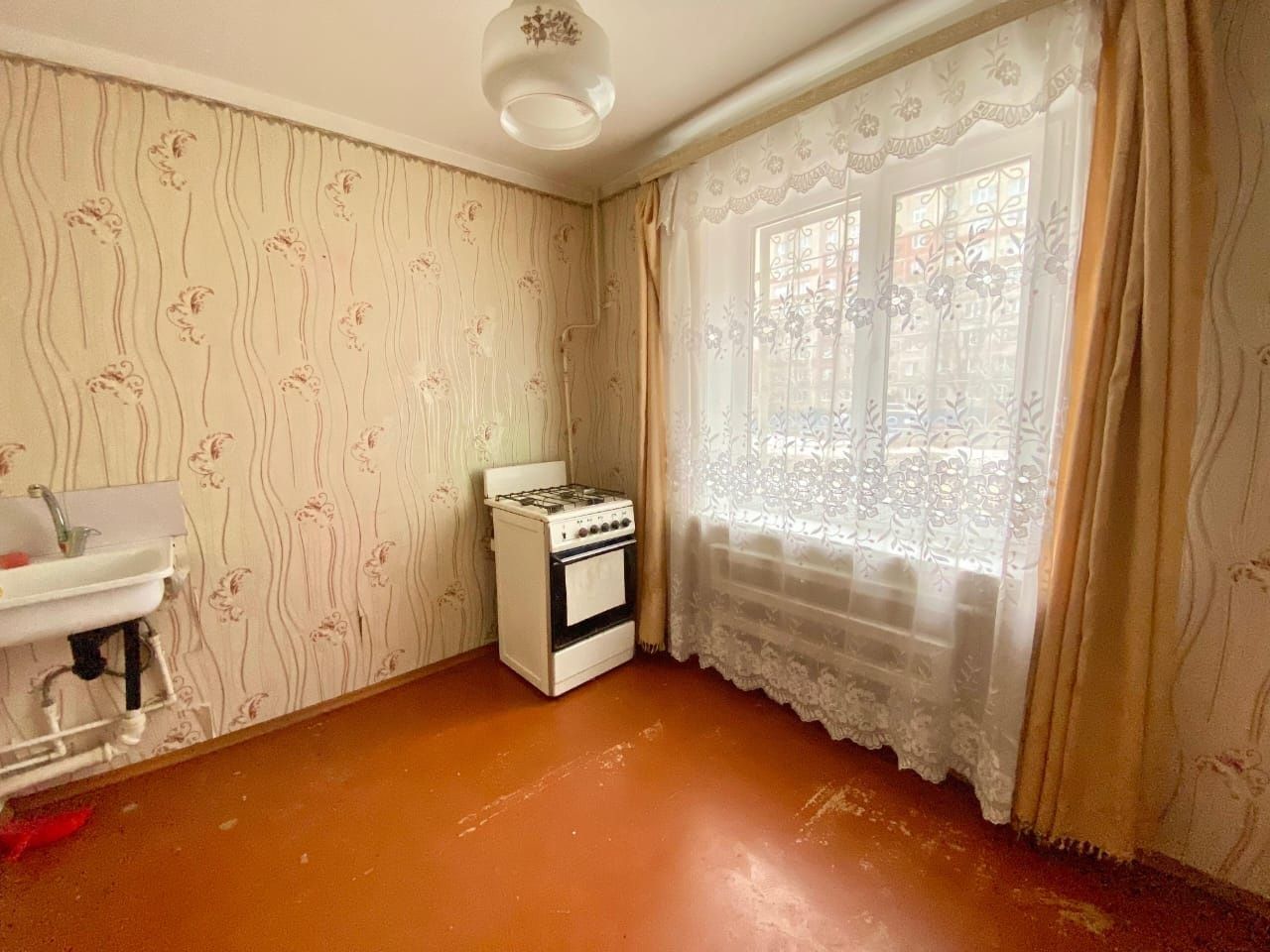 Продам 2 комнатную квартиру новой планировки,  19 мкр., КШГ.