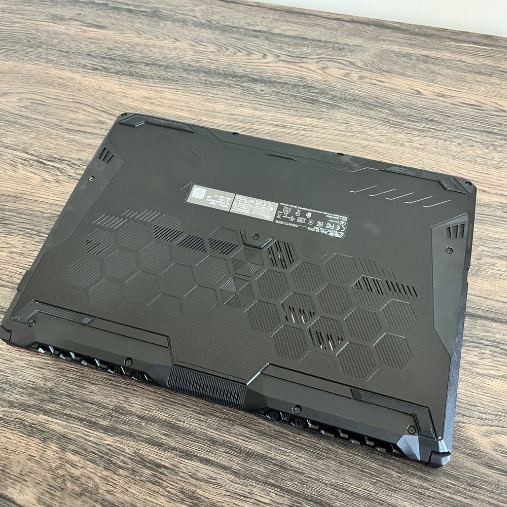 Продается игровой ноутбук Asus TUF GAMING