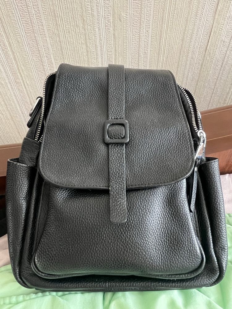 Продам рюкзак женский