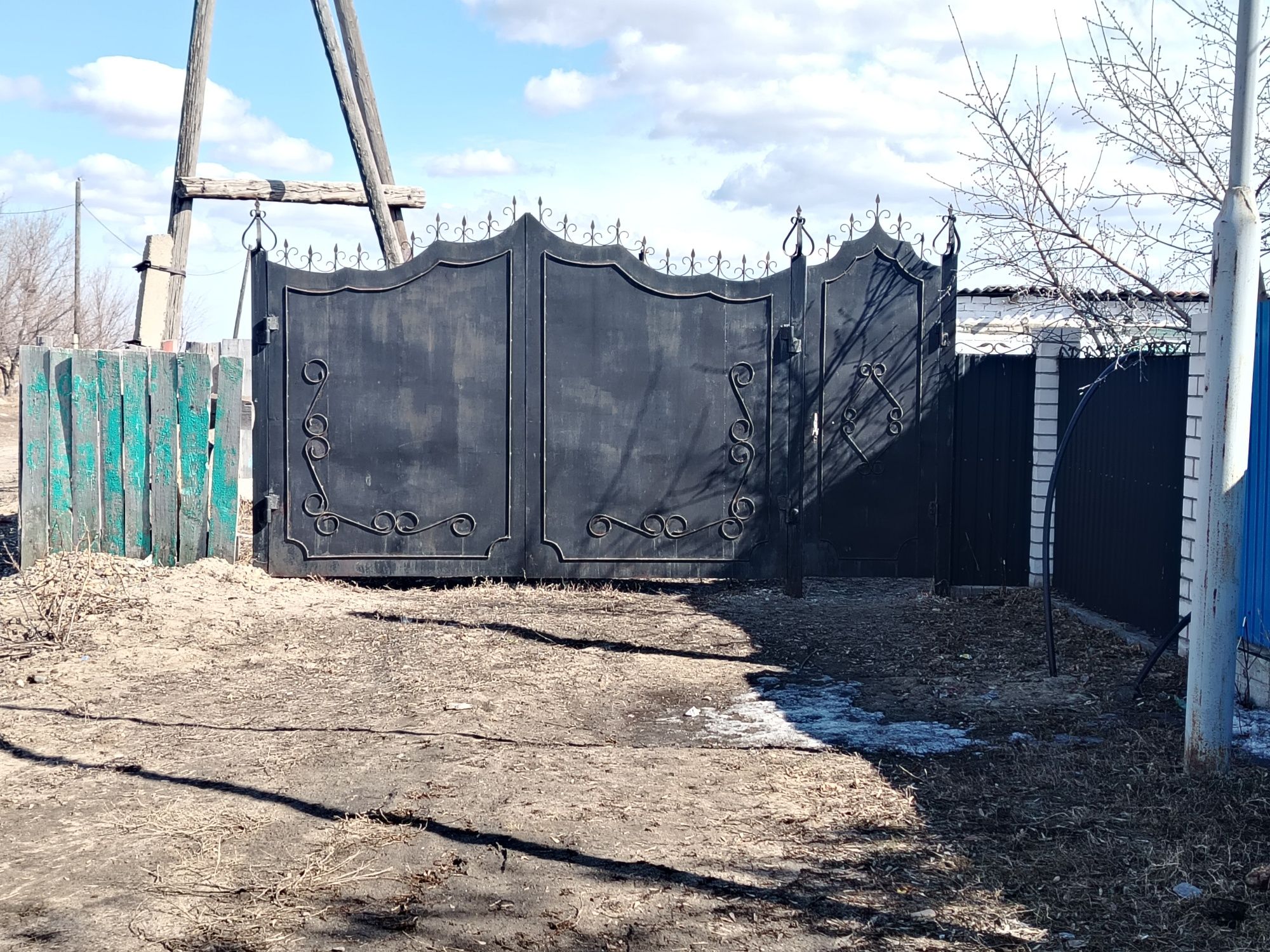 Продаю Дом 3 комнатный