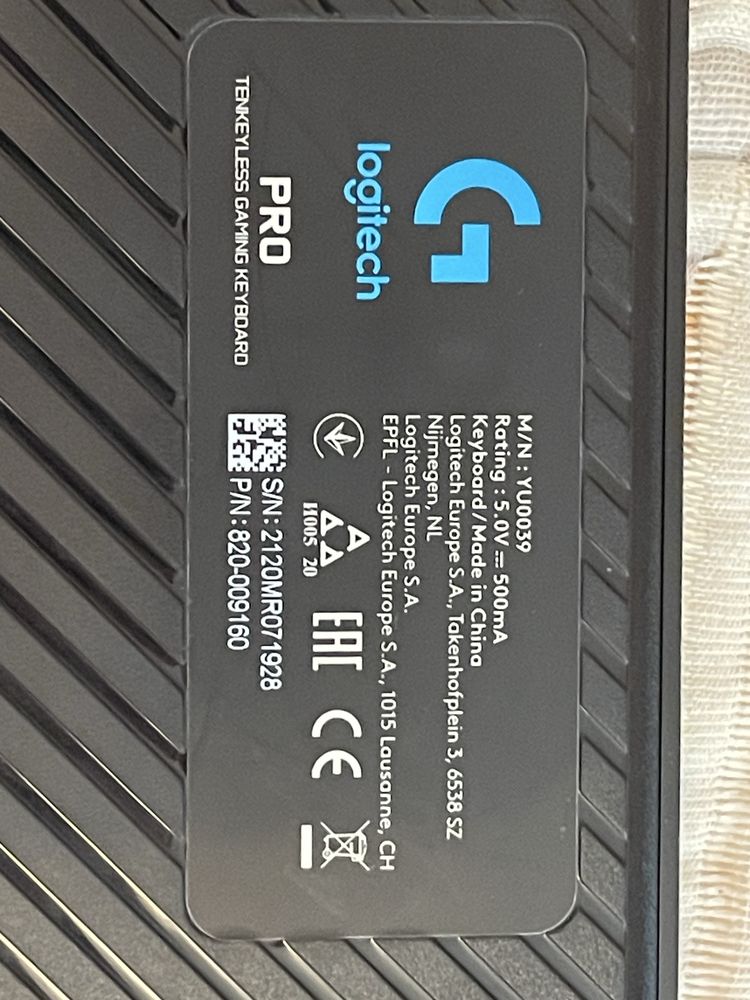 Продам клавиатуру Logitech G Pro TKL