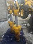 Продам целиндры поворота стрелы JCB4CX