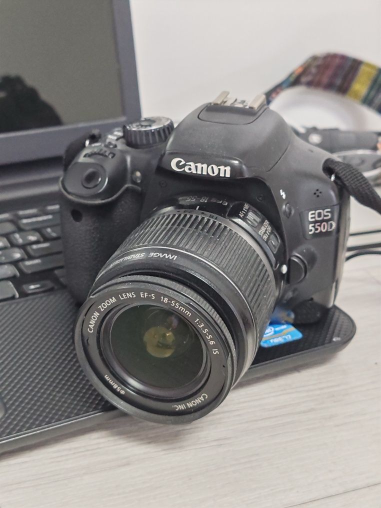 Фотоаппарат Canon EOS 550D