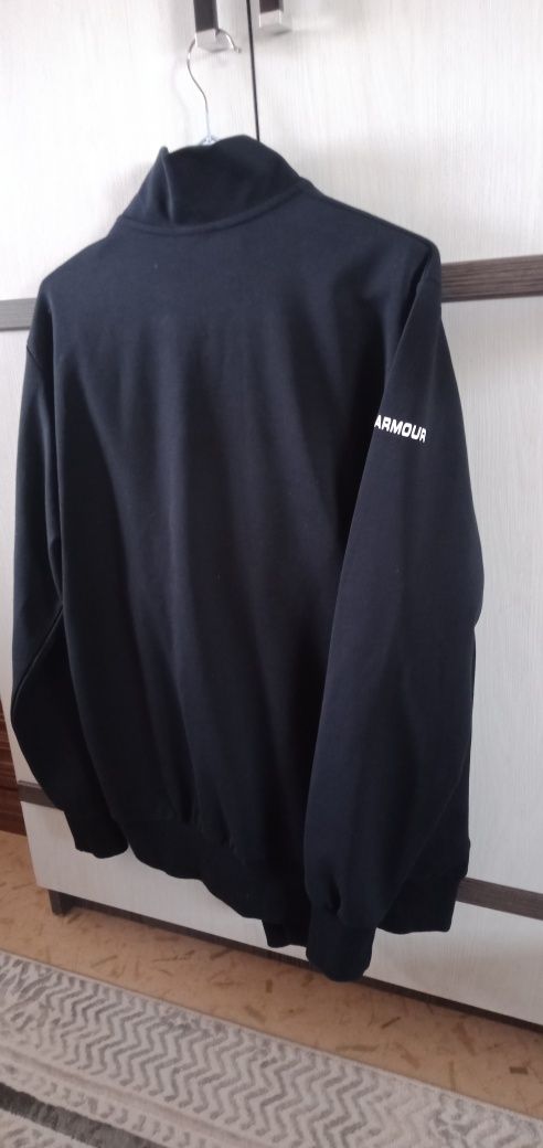 Продам новый спортивный костюм.