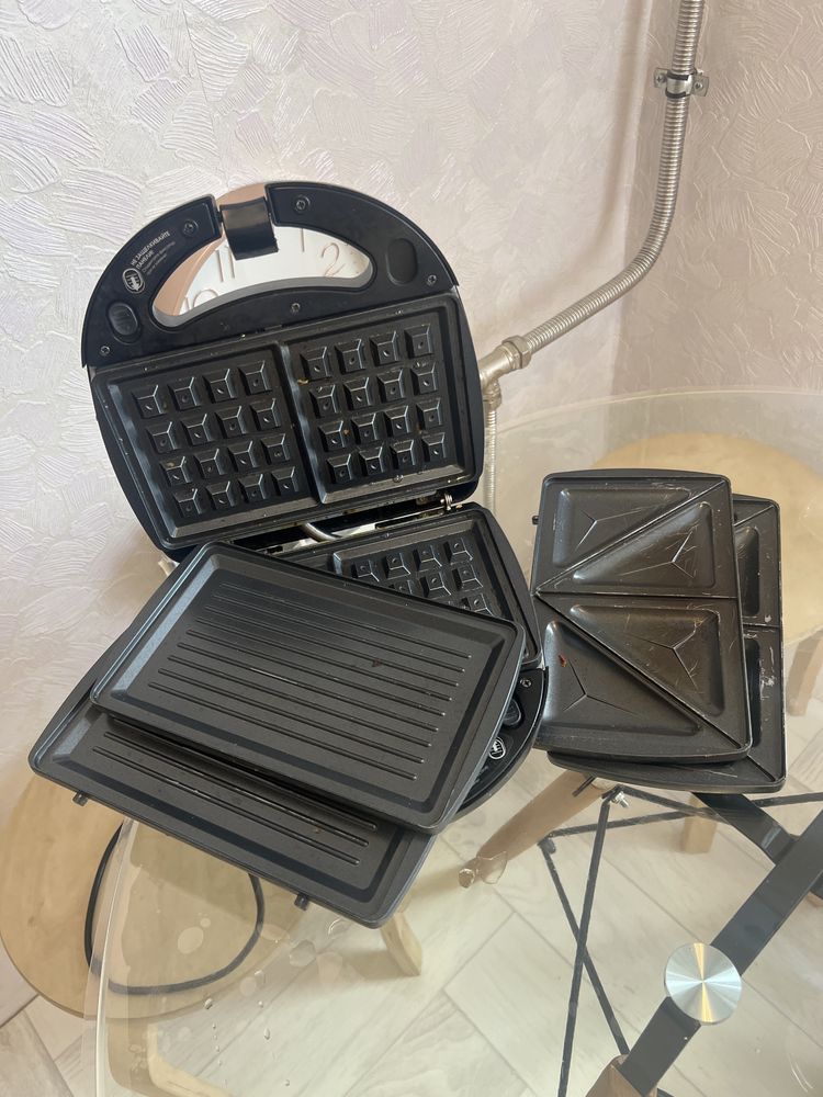 Продам вафельницу