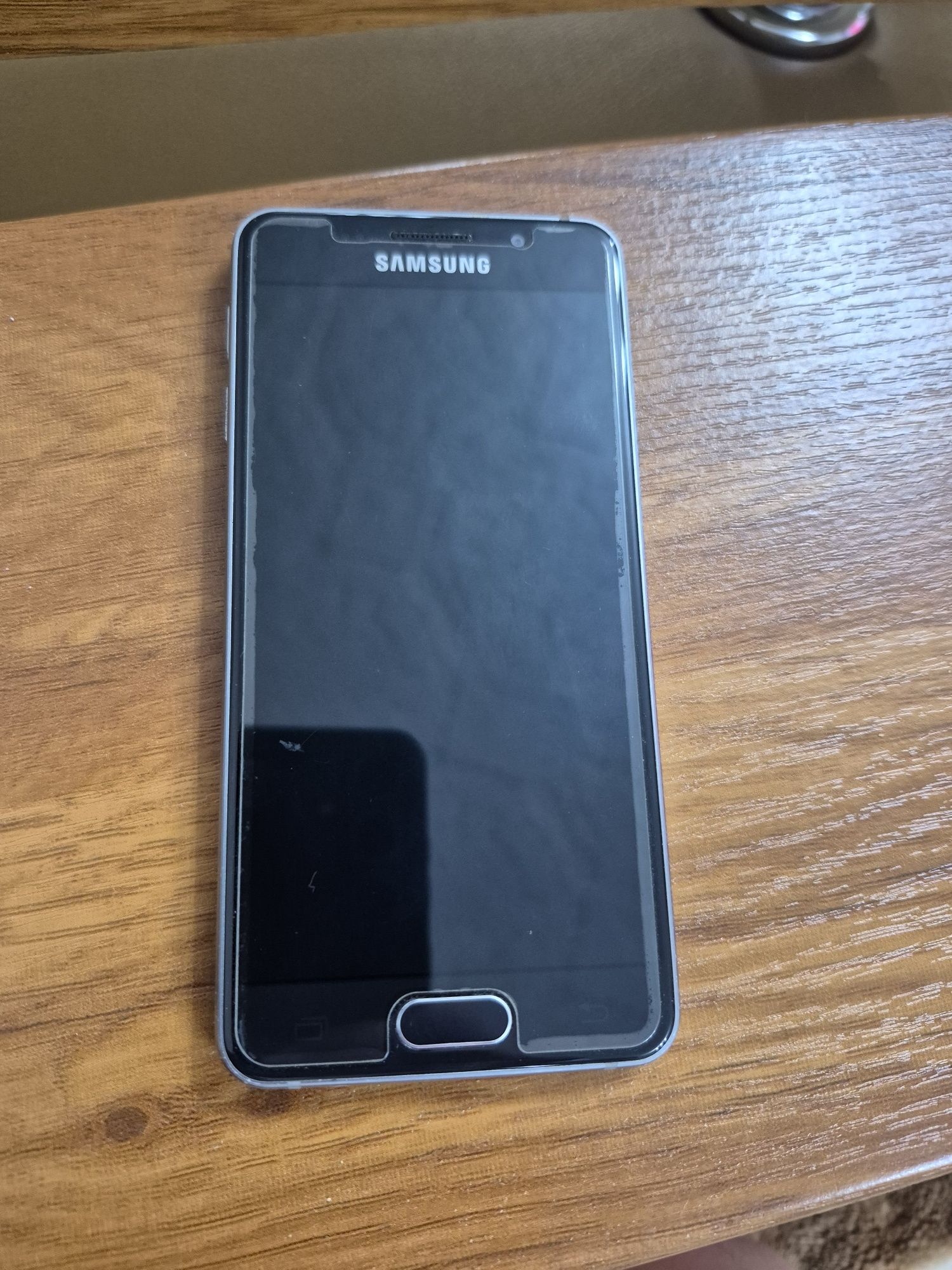 Продам .SAMSUNG  A 3 в отличном  состоянии