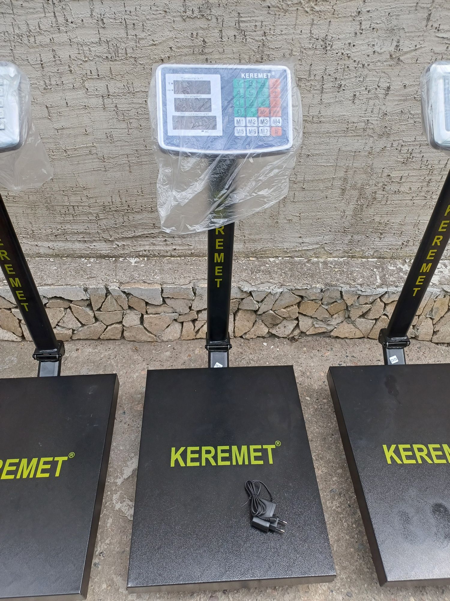 Весы электронные до 350кг КЕРЕМЕТ  новые в упаковке