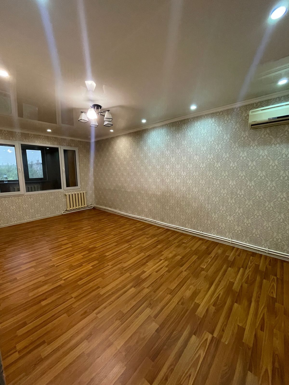 Продам 3х ком 16 микрорайон