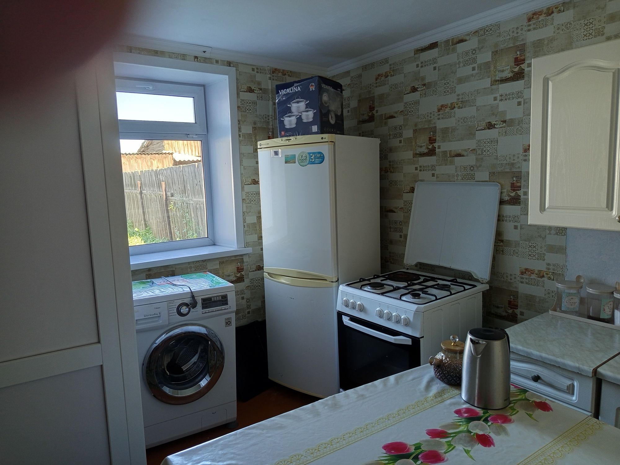 Продам дом 3 комнатная село Новопокровка