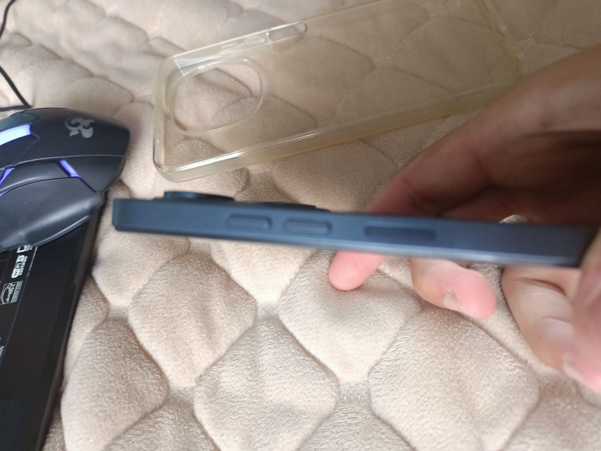 Телефон Tecno Spark go 1