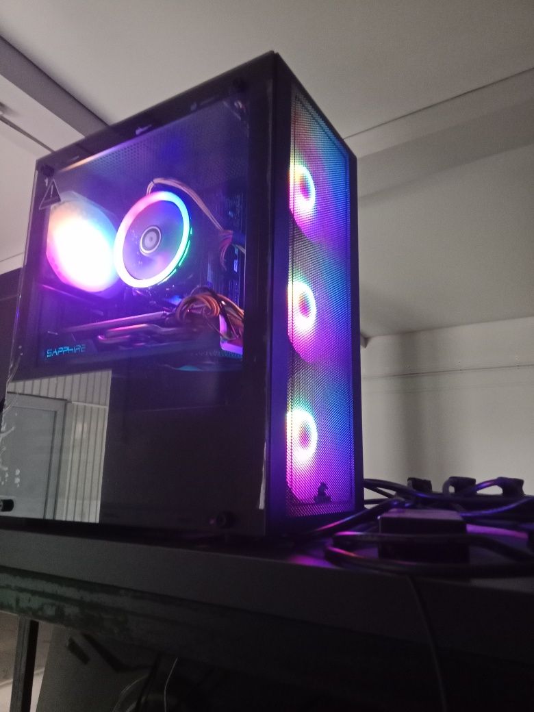 Продам системный блок core i5 7500/16/rx580 8gb.