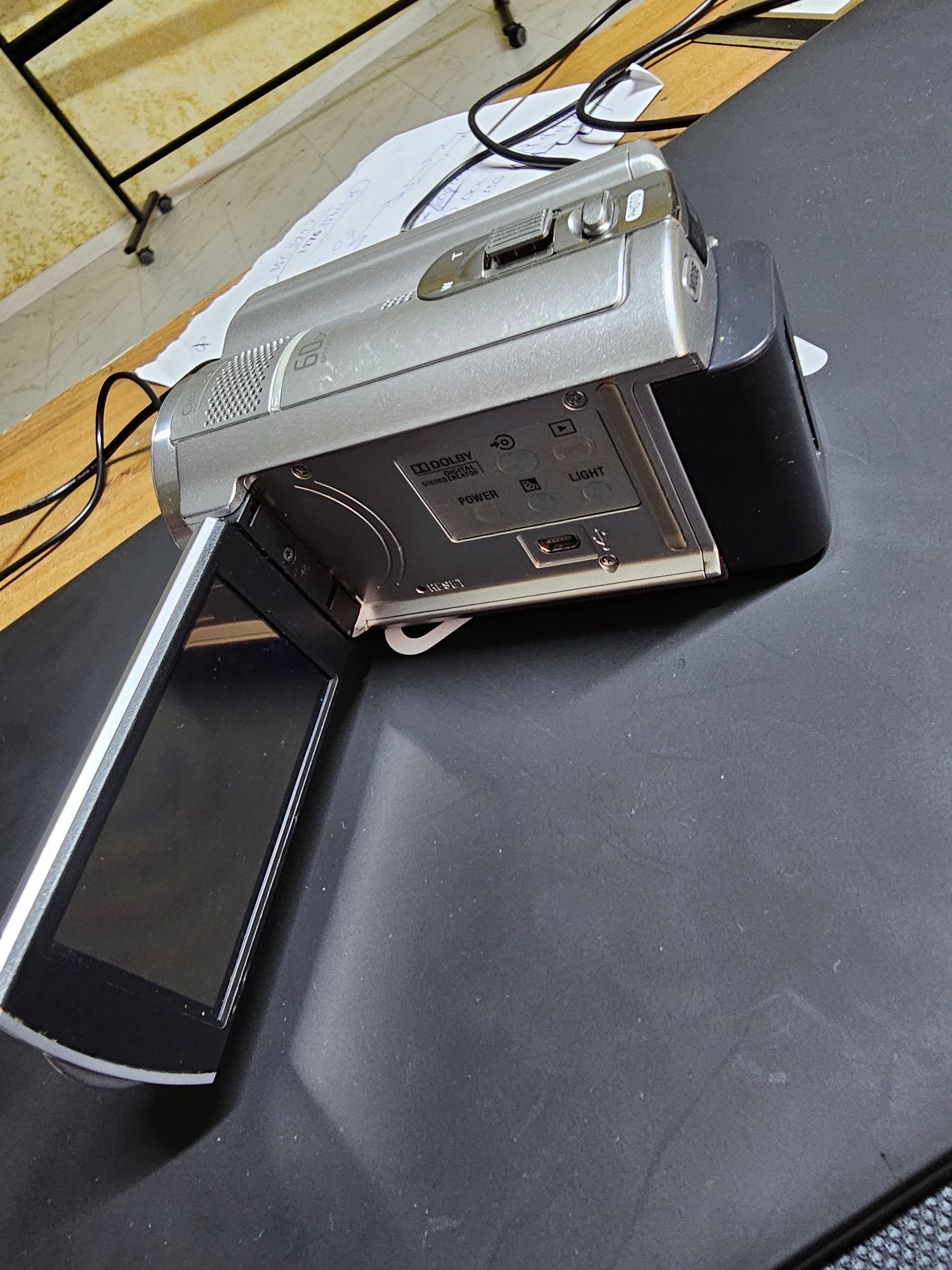 Видеокамера Sony DCR-SR68