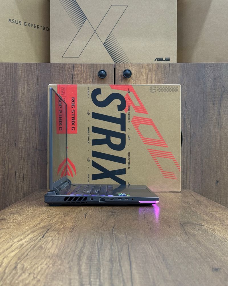Игровой Ноутбук ASUS ROG Strix G16 / CORE I5 / RTX 4060 8GB / 240HZ