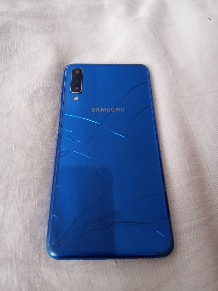 Samsung galaxy  A13 , A7 продам недорого