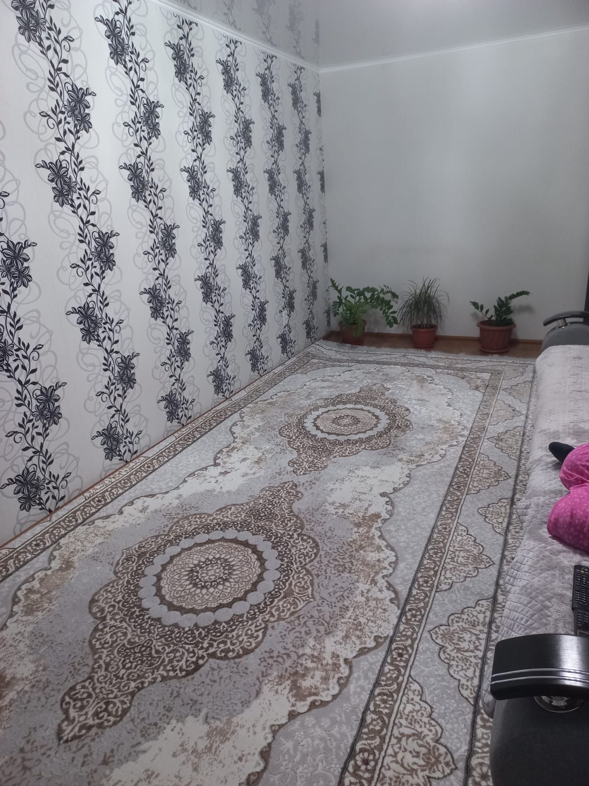 Продам ковер Shehzade (Турция) — 2.5×5 м, в отличном состоянии