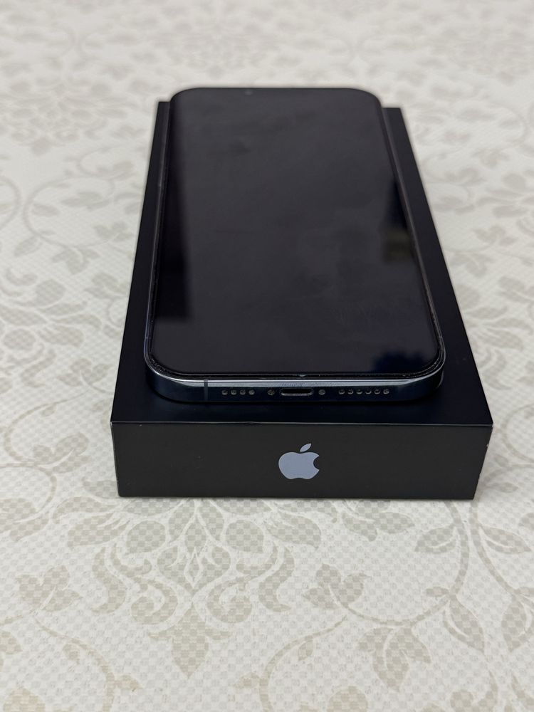 Продам Iphone 16 pro max 256gb